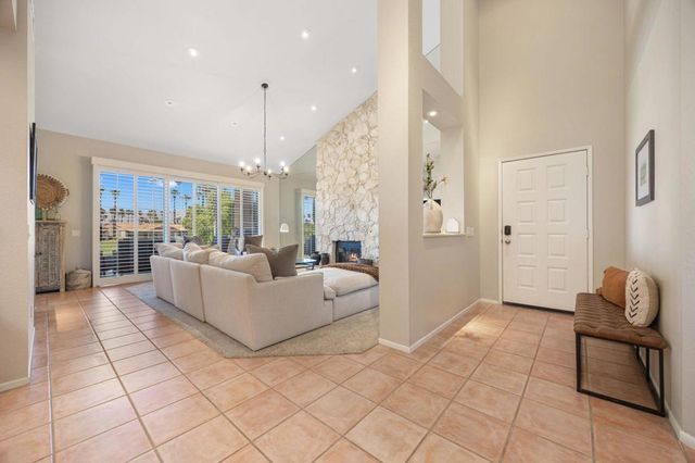 76564 Begonia Lane, Palm Desert, CA 92211