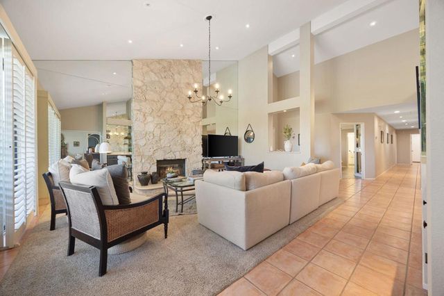 76564 Begonia Lane, Palm Desert, CA 92211