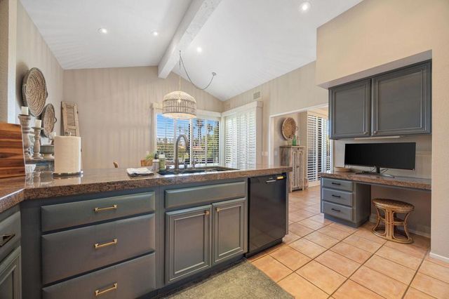 76564 Begonia Lane, Palm Desert, CA 92211