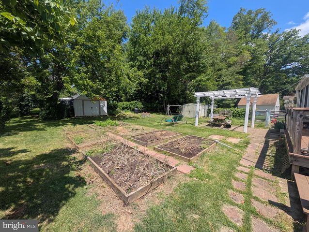 1129 PROVIDENCE RD, Springfield, PA 19064
