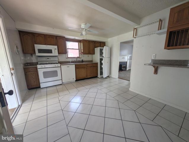 1129 PROVIDENCE RD, Springfield, PA 19064