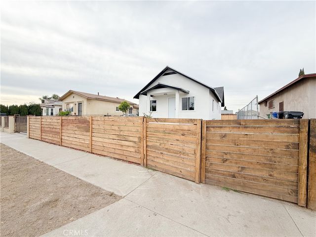 445 E 119th Street, Los Angeles, CA 90061