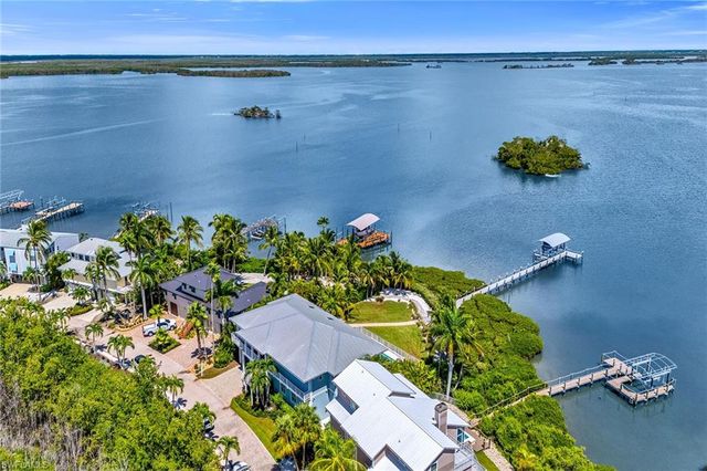 21471 Widgeon TER, Fort Myers Beach, FL 33931