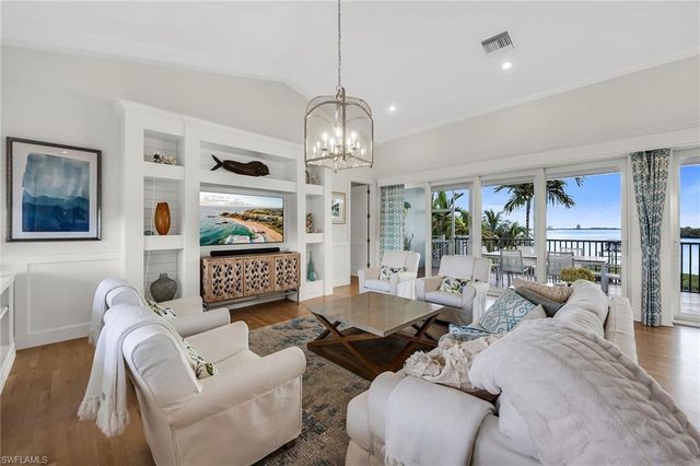 21471 Widgeon TER, Fort Myers Beach, FL 33931