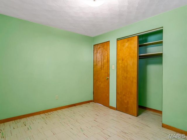 511 S 10th Street, Belleville, IL 62220