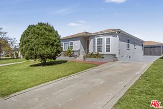 6727 W 87th Place, Los Angeles, CA 90045