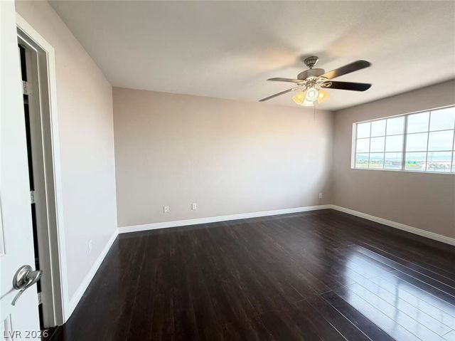 8200 Midnight Star Court, Las Vegas, NV 89145