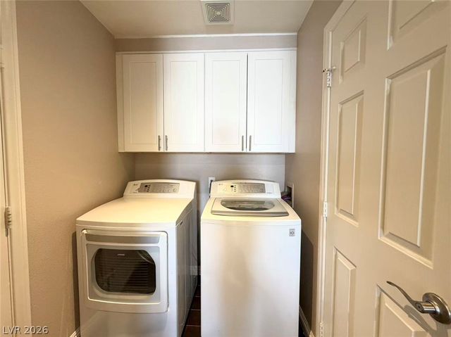 8200 Midnight Star Court, Las Vegas, NV 89145