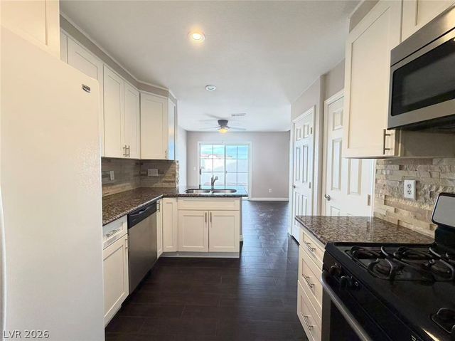 8200 Midnight Star Court, Las Vegas, NV 89145