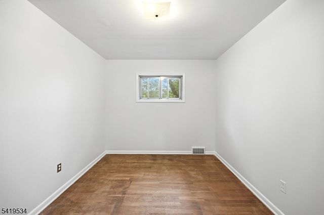 27 Knollwood Rd, Morristown Town, NJ 07960