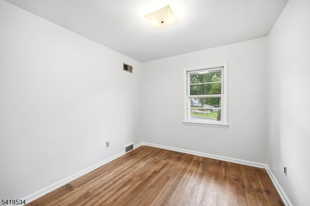 27 Knollwood Rd, Morristown Town, NJ 07960