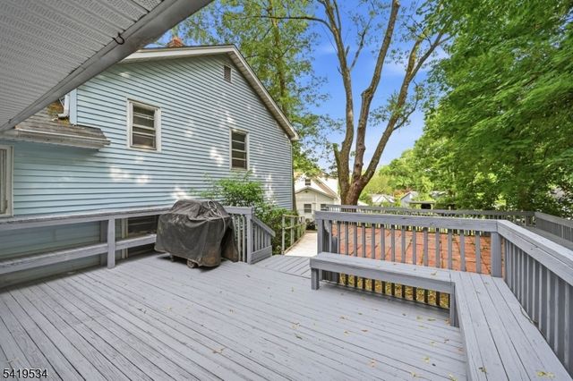 27 Knollwood Rd, Morristown Town, NJ 07960