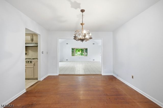 27 Knollwood Rd, Morristown Town, NJ 07960
