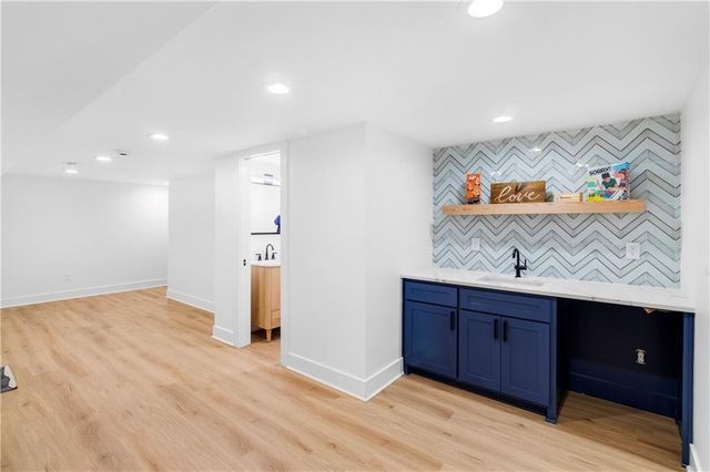 2019 Summit Street, Kansas City, MO 64108