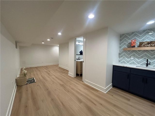 2019 Summit Street, Kansas City, MO 64108