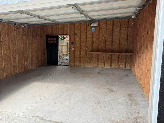 2019 Summit Street, Kansas City, MO 64108