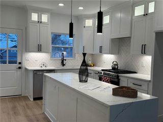 2019 Summit Street, Kansas City, MO 64108