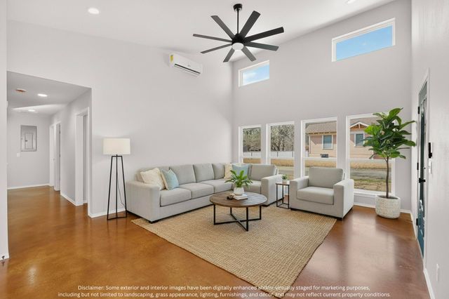 1471 W Kaufman Street, Paris, TX 75460