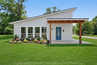 1471 W Kaufman Street, Paris, TX 75460