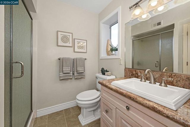 1524 Golden Rain Rd 7, Walnut Creek, CA 94595