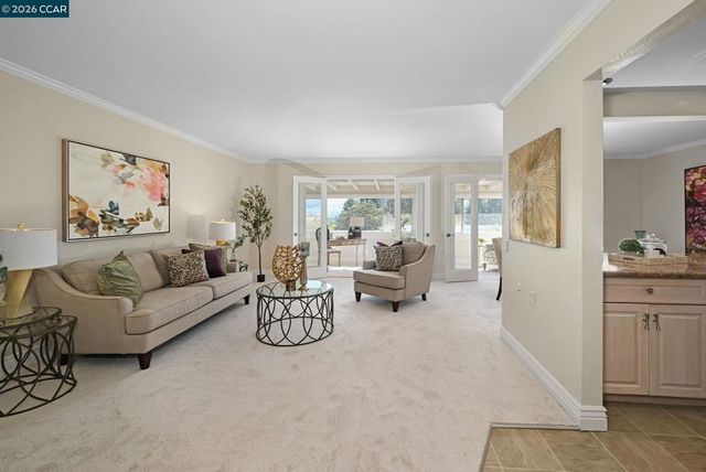 1524 Golden Rain Rd 7, Walnut Creek, CA 94595
