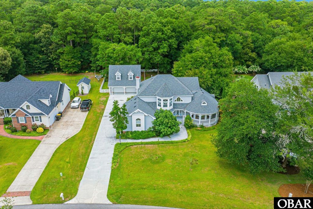Image 2 of property listing at 103 Weir Point Drive Lot 16, Manteo, NC 27954
