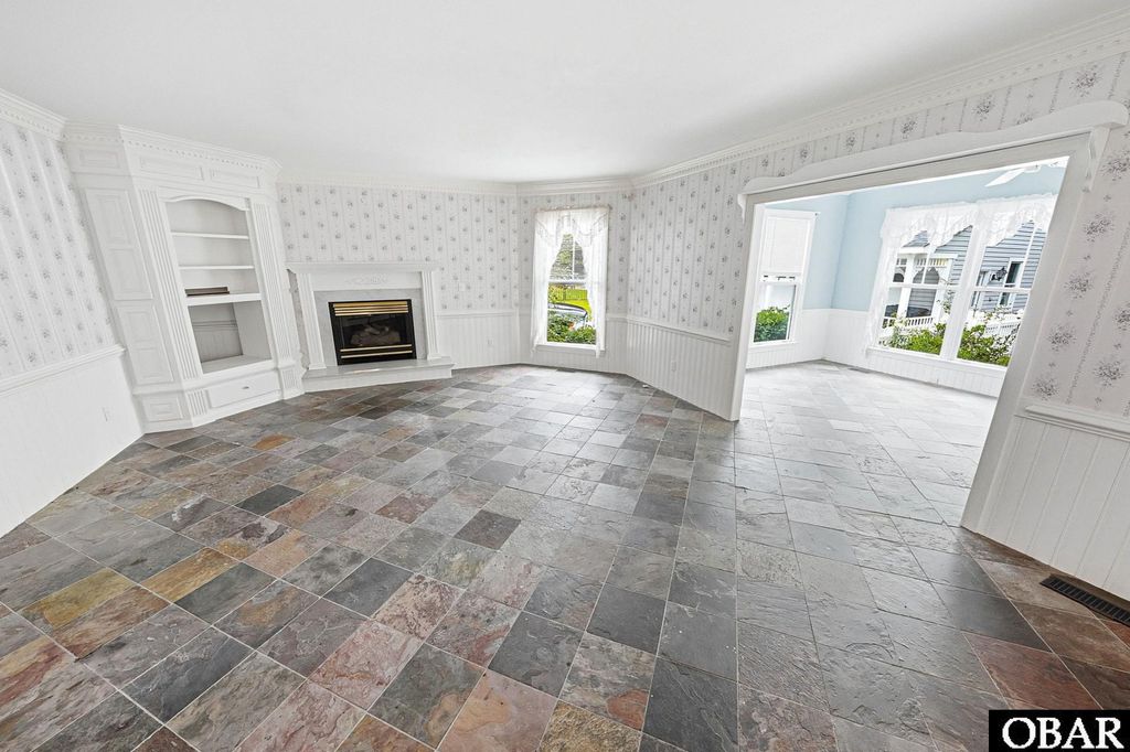 Image 11 of property listing at 103 Weir Point Drive Lot 16, Manteo, NC 27954