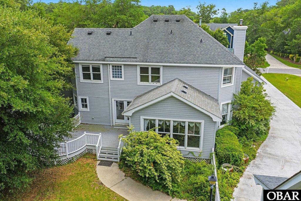 Image 4 of property listing at 103 Weir Point Drive Lot 16, Manteo, NC 27954