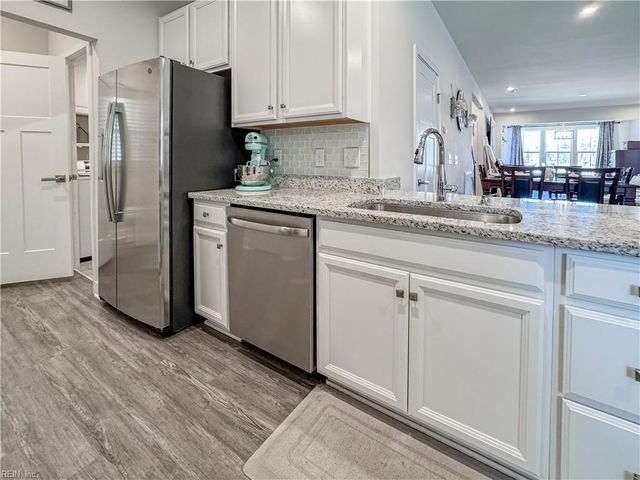 1818 Zephyr WAY, Chesapeake, VA 23323