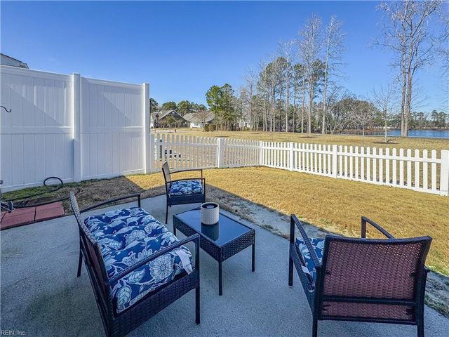 1818 Zephyr WAY, Chesapeake, VA 23323