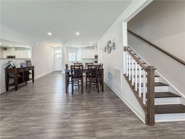 1818 Zephyr WAY, Chesapeake, VA 23323