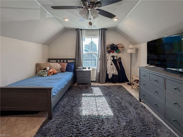 1818 Zephyr WAY, Chesapeake, VA 23323