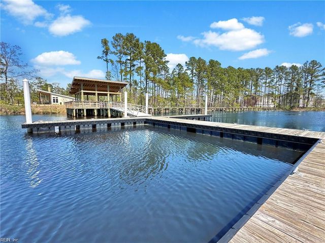 1818 Zephyr WAY, Chesapeake, VA 23323