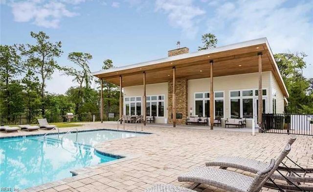 1818 Zephyr WAY, Chesapeake, VA 23323