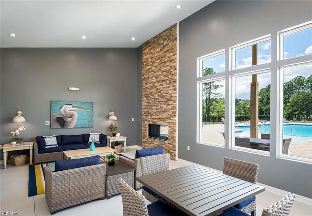 1818 Zephyr WAY, Chesapeake, VA 23323