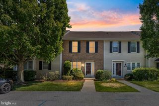 1206 N GLEN DR #1206, Glen Mills, PA 19342