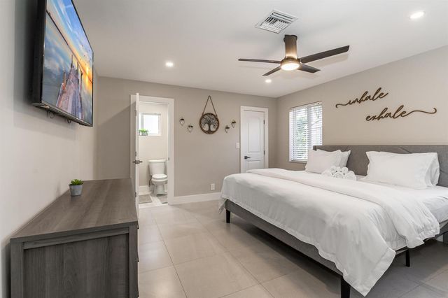 300 SE 8th Court, Pompano Beach, FL 33060