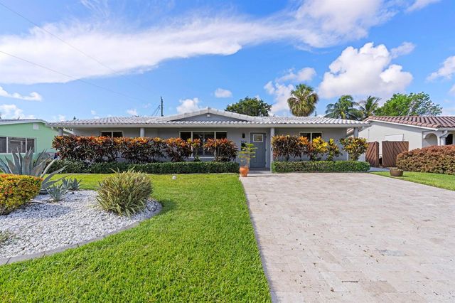 300 SE 8th Court, Pompano Beach, FL 33060