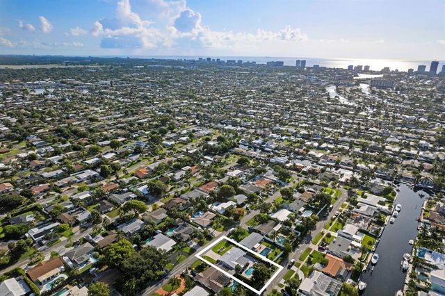 300 SE 8th Court, Pompano Beach, FL 33060