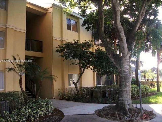 5740 Rock Island Road 284, Tamarac, FL 33319