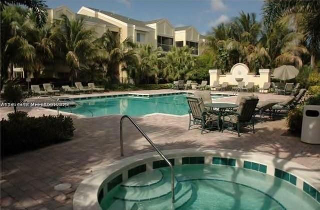 5740 Rock Island Road 284, Tamarac, FL 33319