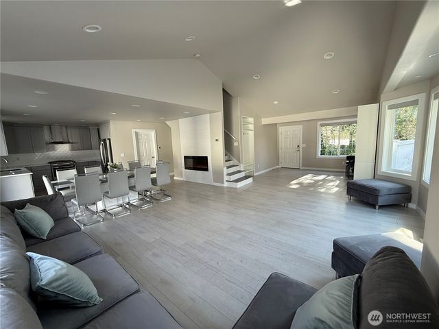 10019 2nd Street SE, Lake Stevens, WA 98258