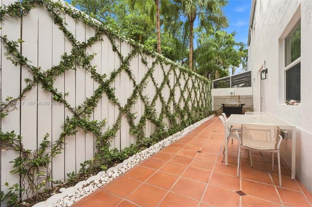 3141 Peachy Street 12, Miami, FL 33133