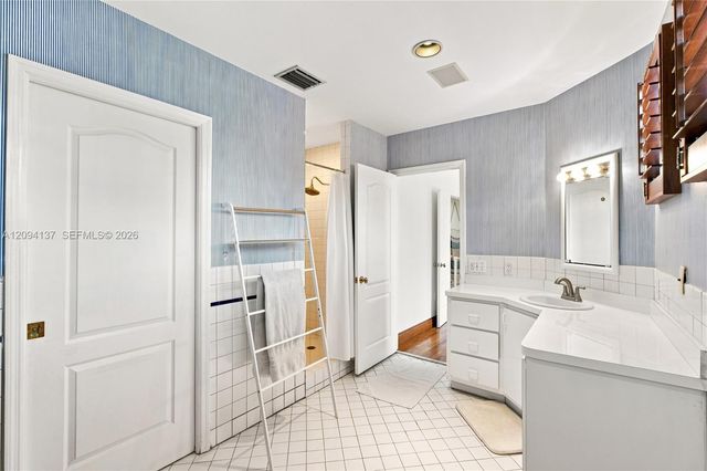 3141 Peachy Street 12, Miami, FL 33133