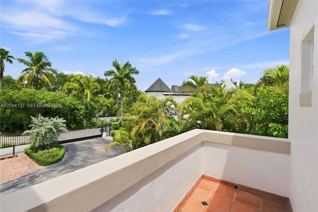 3141 Peachy Street 12, Miami, FL 33133