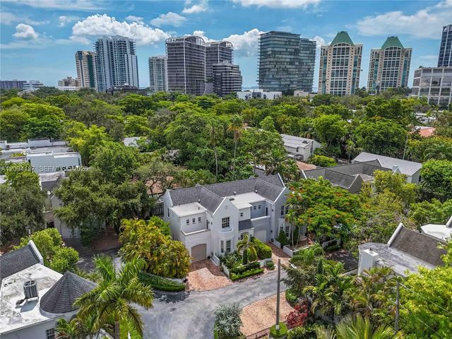 3141 Peachy Street 12, Miami, FL 33133