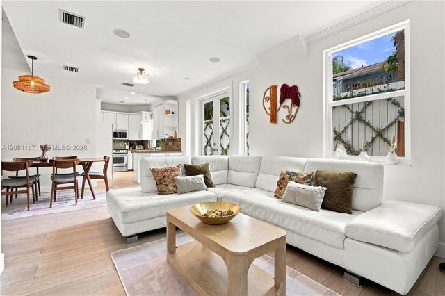 3141 Peachy Street 12, Miami, FL 33133