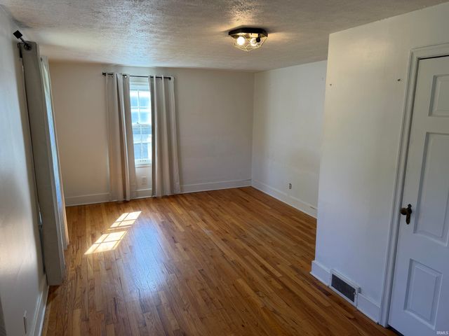 110 Ewing Street, Plymouth, IN 46563