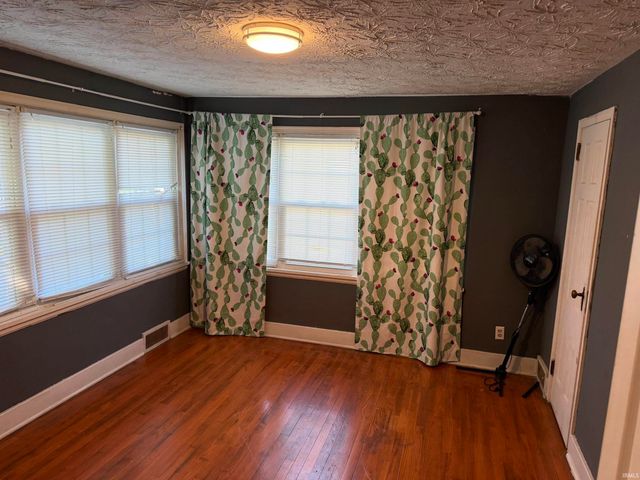 110 Ewing Street, Plymouth, IN 46563