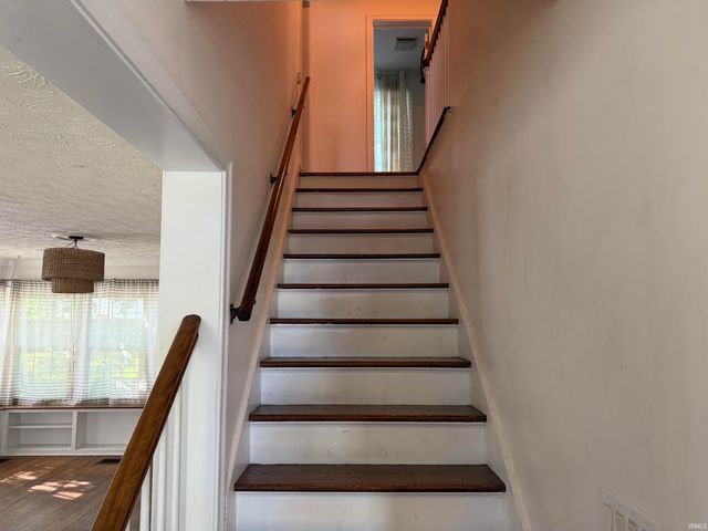 110 Ewing Street, Plymouth, IN 46563